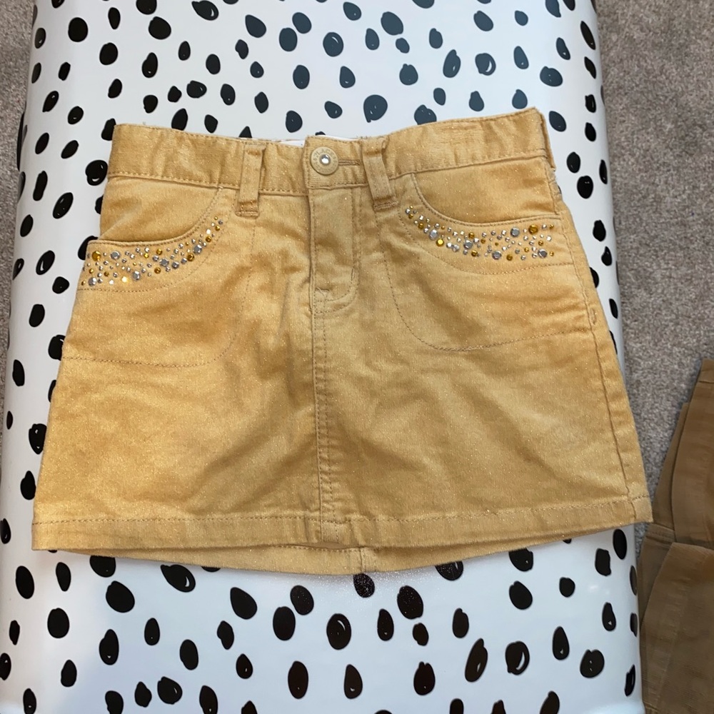 Kids Children’s place skirt! 👑